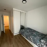 Con Terraza Y Parking, Temporada, Minimo Un Mes Apartamento