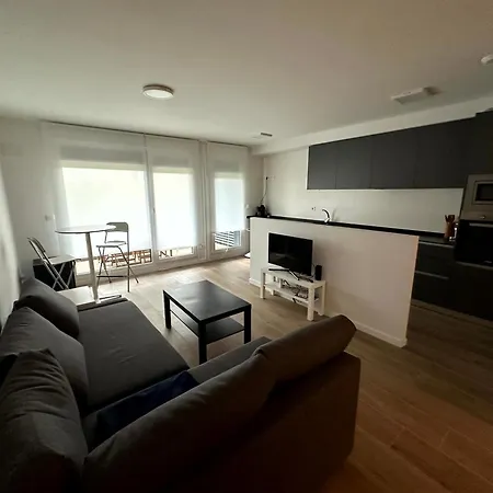 Con Terraza Y Parking, Temporada, Minimo Un Mes Apartment